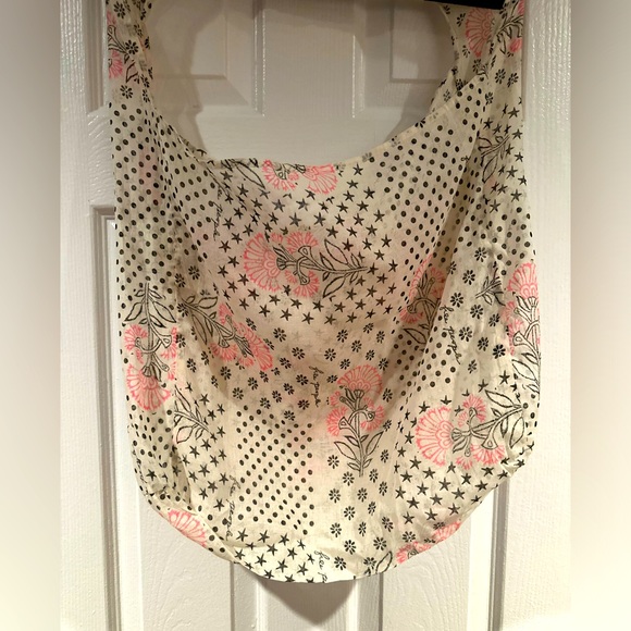 Free People Fabric Sheer Tote Floral NWOT - Picture 3 of 4